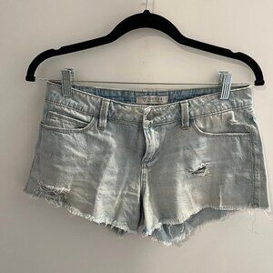 Guess Los Angeles Distressed Denim Shorts – Light Wash size 26